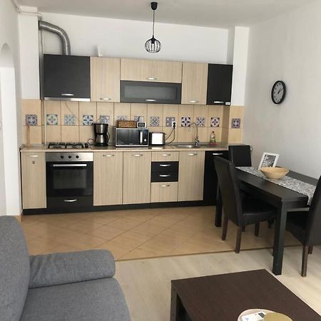 Confort Apartment Mediaş Eksteriør bilde