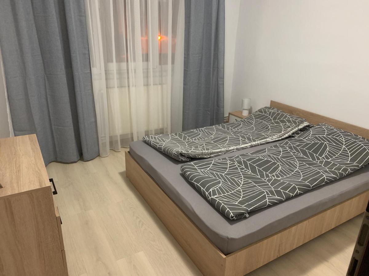 Confort Apartment Mediaş Eksteriør bilde